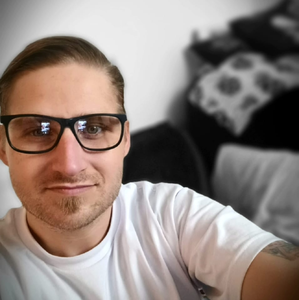 Meet your Posher, Drew